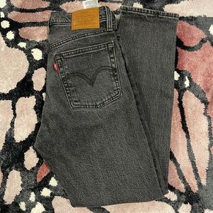 Levis wedgie jeans size 24